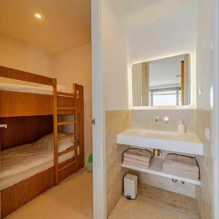 Cozy In Prizba, Blato