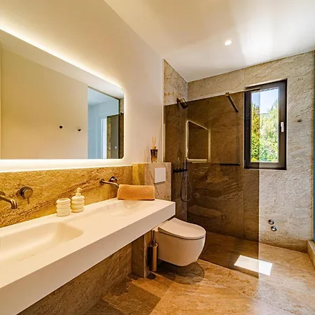 Cozy In Prizba, Blato *