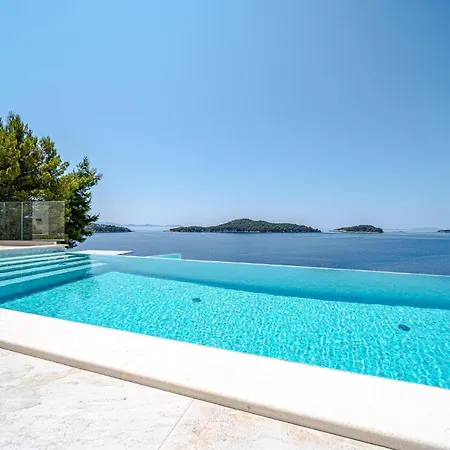 Semesterbostad Cozy In Prizba, Blato *