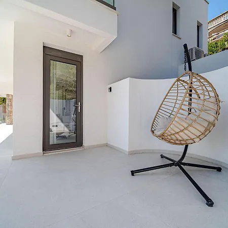 Semesterbostad Cozy In Prizba, Blato