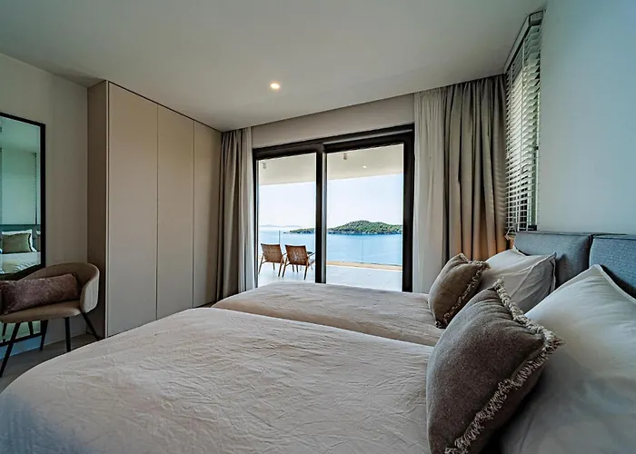 Cozy Home In Prizba, Blato Dom wakacyjny *