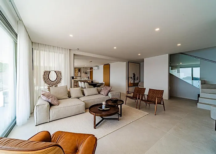 Cozy Home In Prizba, Blato